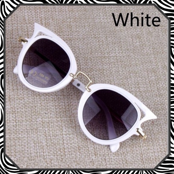 😎New👓 “Girls Cat Eye Sunglasses” 😎 - Picture 4 of 6